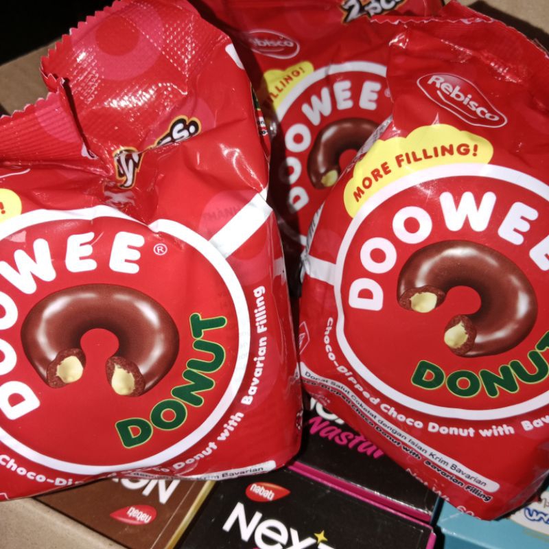 rebisco doowee donut