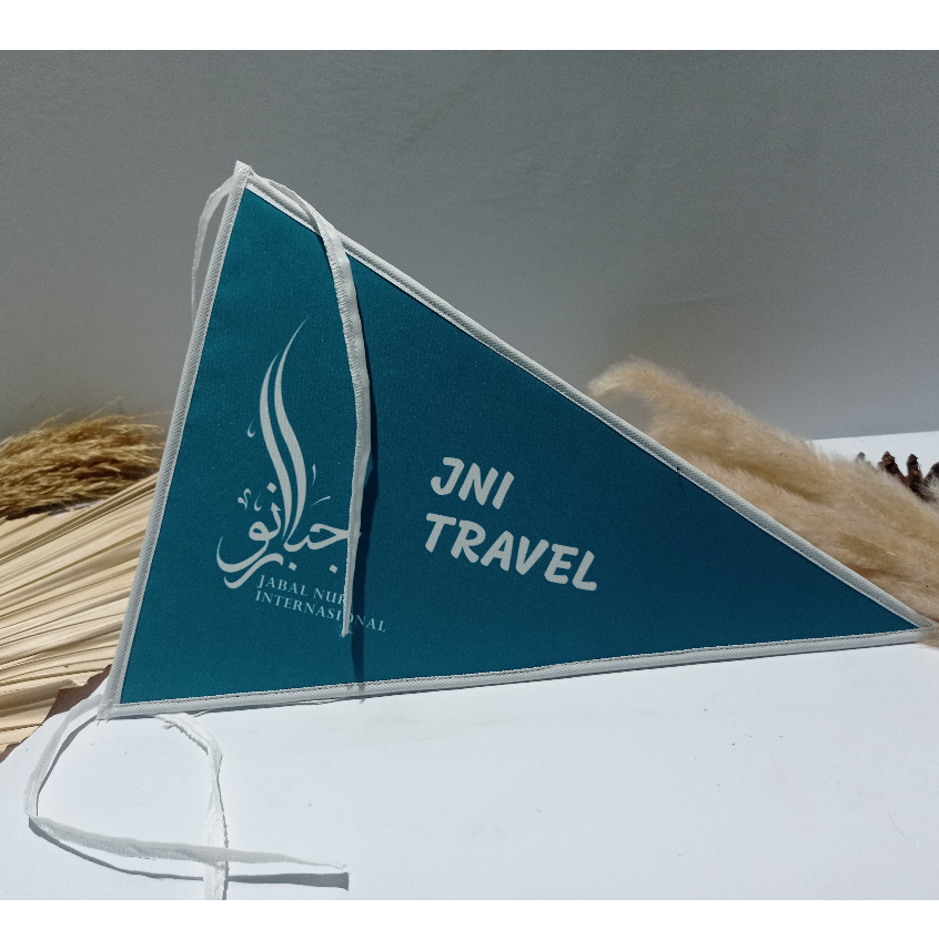 Bendera Travel Custom/Bendera Pemadu Wisata Desain Custom/Bendera Segitiga Tour Guide Motif Custom/C
