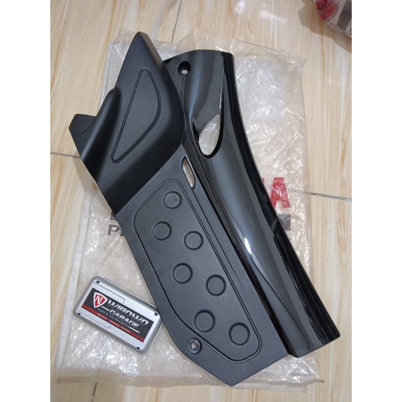 Cover Tutup Aki Nouvo Lele Hitam Original Tutup Body Aki Kanan