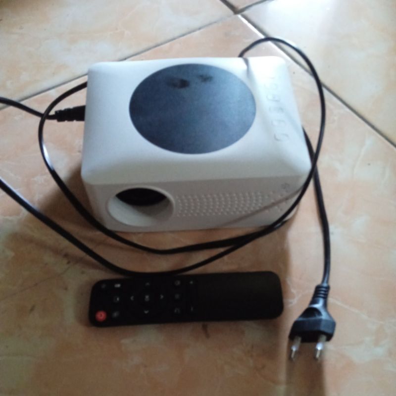 Proyektor android Proyektor murah proyektor untuk nonton dirumah