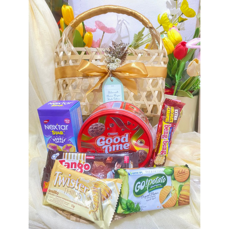 

hampers lebaran 2025 / hampers idul fitri 2025 untuk keluarga teman / gift box lebaran / kado gift aesthetic lucu unik / hampers lebaran murah / hampers jakarta jabodetabek