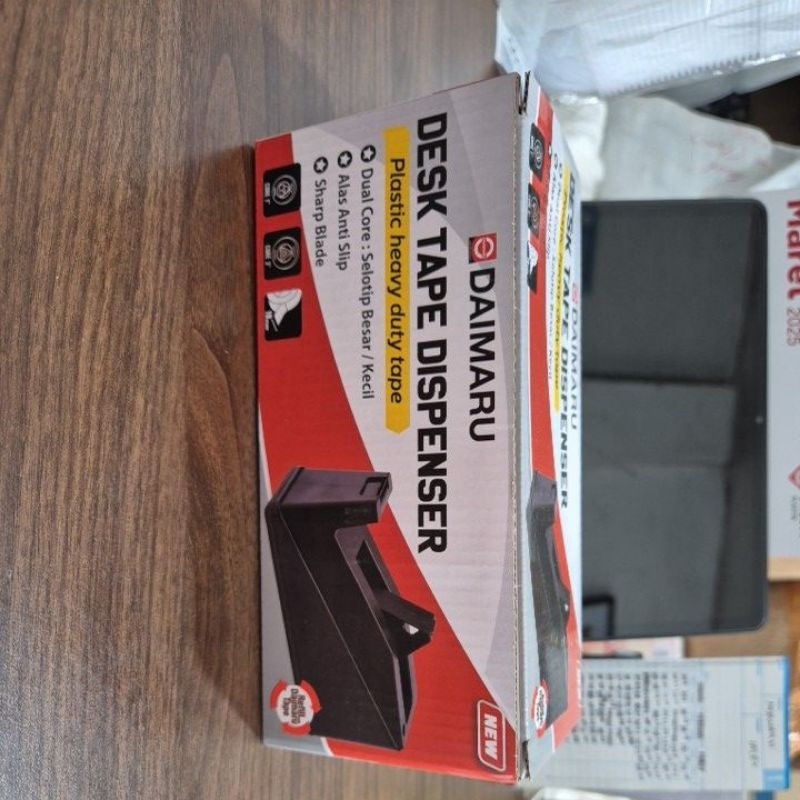 

daimaru desk tape dispenser