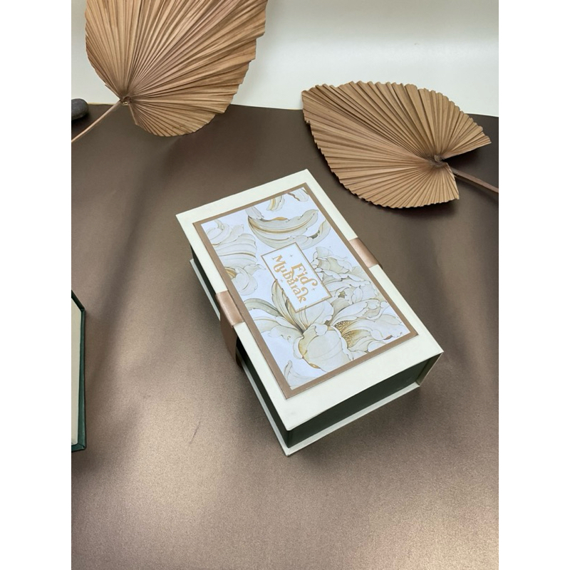 

Hardbox Hampers Lebaran Premium