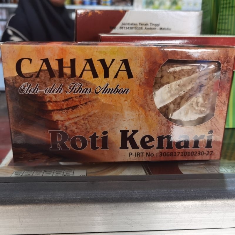 

Roti kenari spesial Cahaya