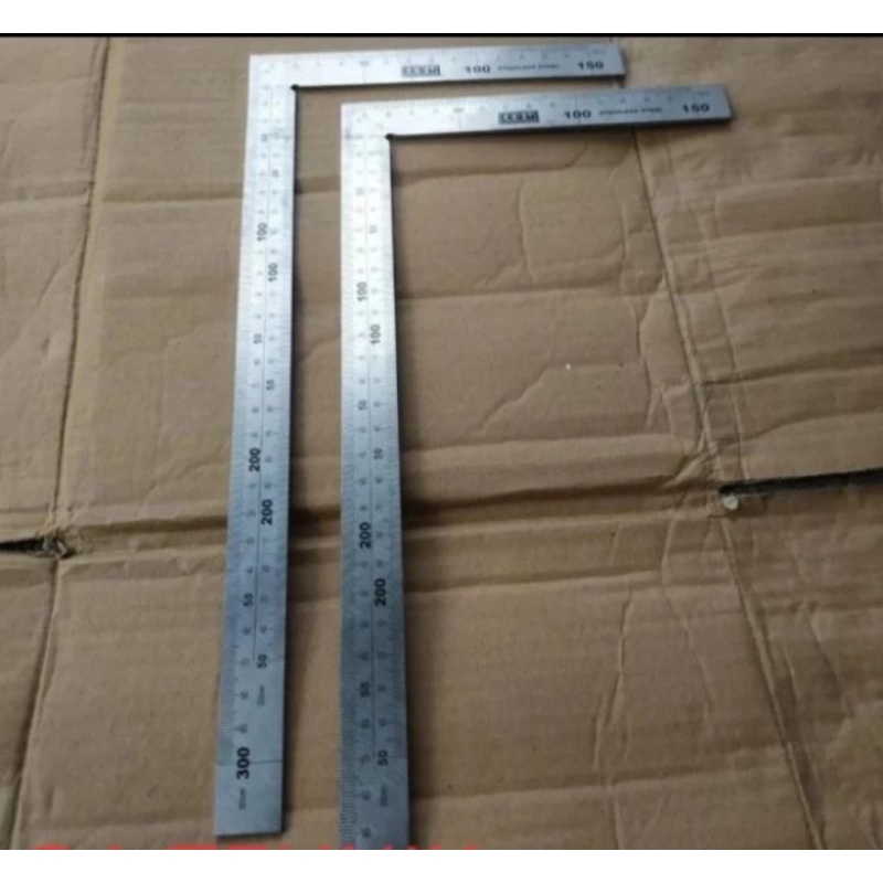 

penggaris siku ( L ) 50 x 25 cm OPT Stainless Steel