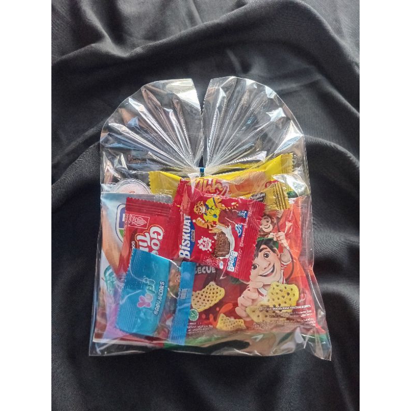 Hampers Bingkisan Ulang tahun ultah Anak 8 Snack Susu ultra bentuk kipas