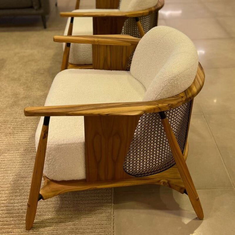 Kursi Santai Teras Rumah Minimalis Kayu Jati Top Rotan Kombinasi Kain Pelapis