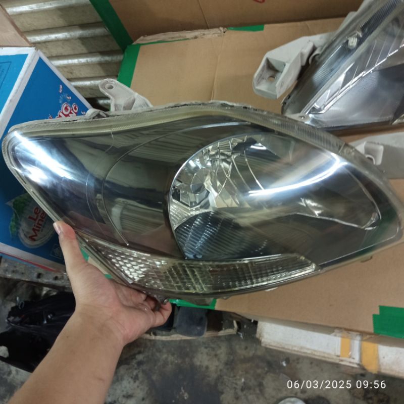headlamp lampu depan vios 2012