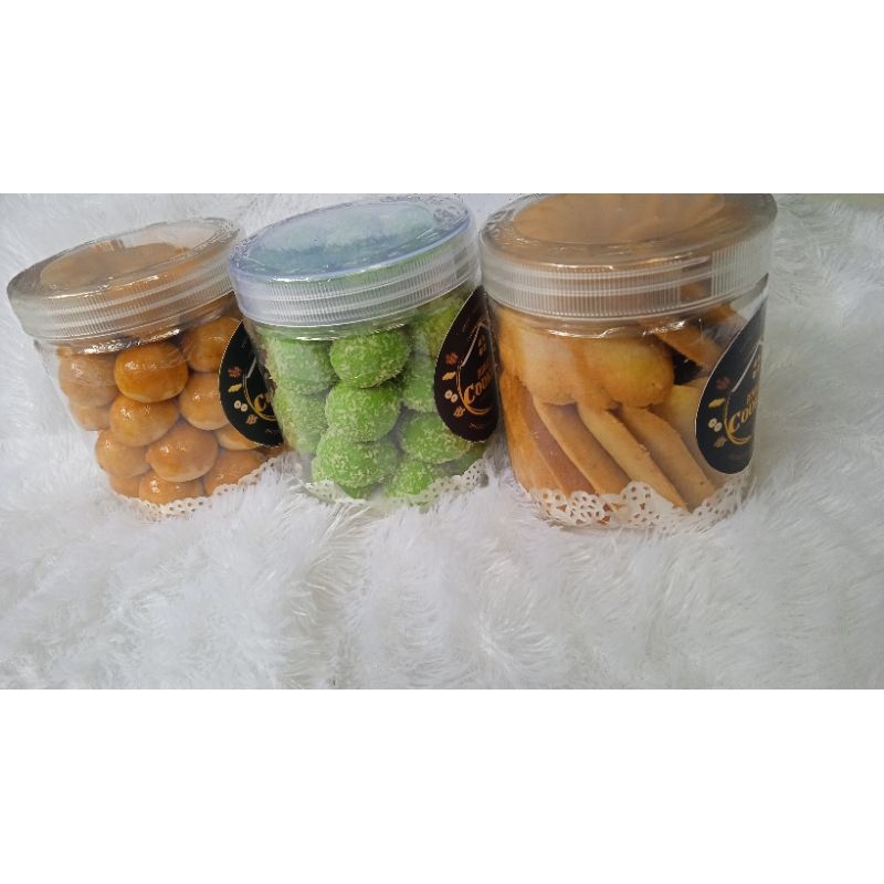 

kue kering/kue lebaran 3 toples/nastar/kastengel/putri salju