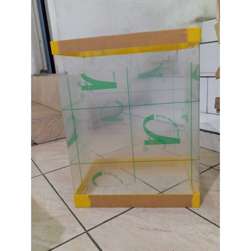 Paket Box Akuarium Es Buah Akrilik PxLxT 25x25x40cm