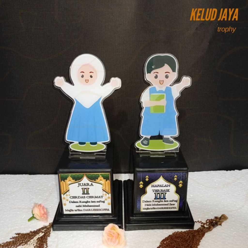 Piala Wisuda Akrilik Custom - Piala Wisuda Anak Tk Piala Wisuda Paud Tropi Penghargaan