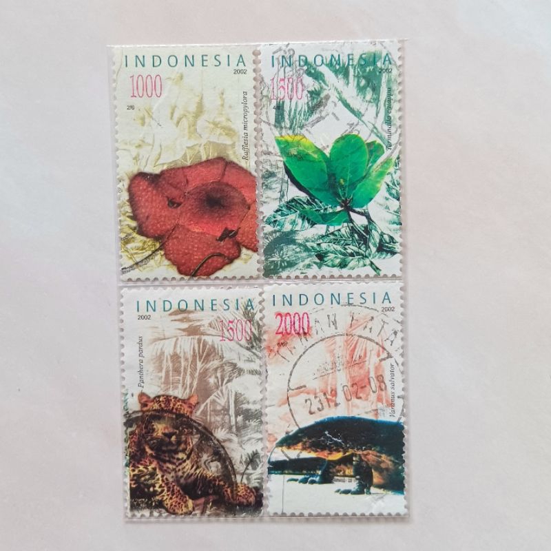 

(AC) Perangko Indonesia 2002 Flora dan Fauna Set 4 pcs Used