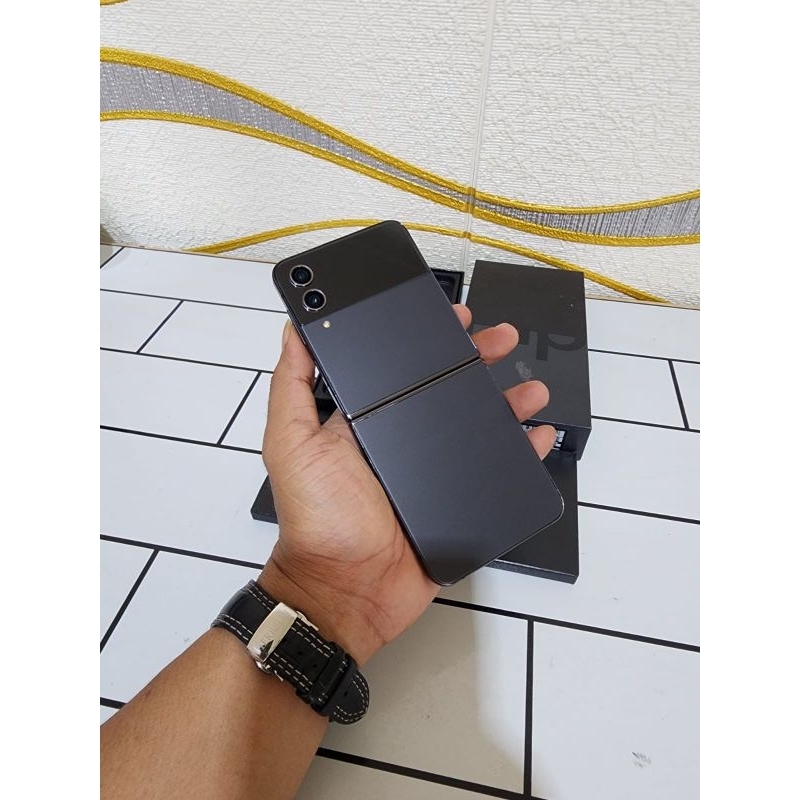 Samsung Z flip 4 5G 4 8/512gb SEIN FULLSET ORIGINAL no minus