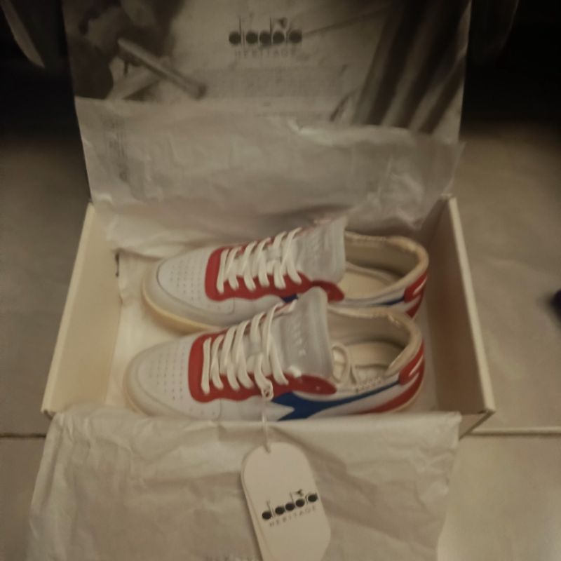 Sepatu Sneakers Diadora Heritage MI Basket Row Cut