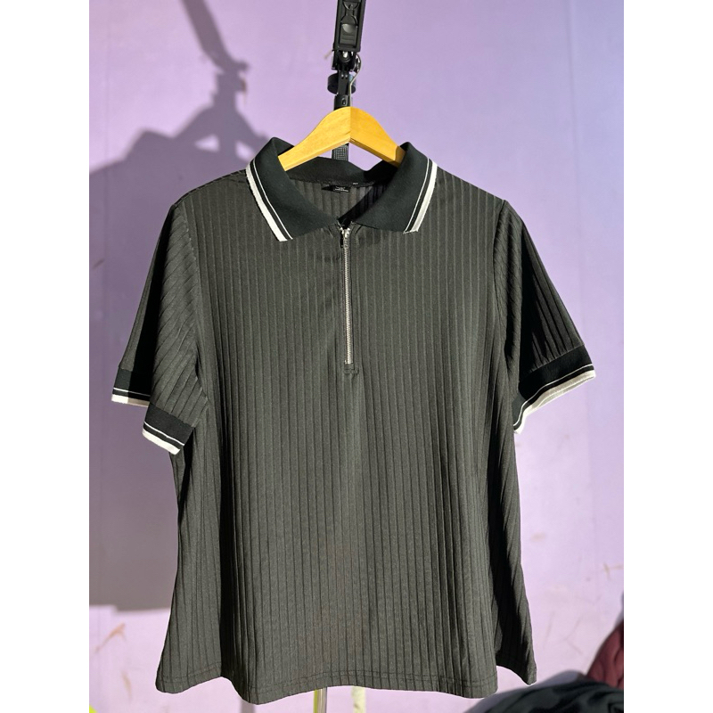 [PRELOVED] Atasan Zipper SHEIN / Atasan Brand SHEIN