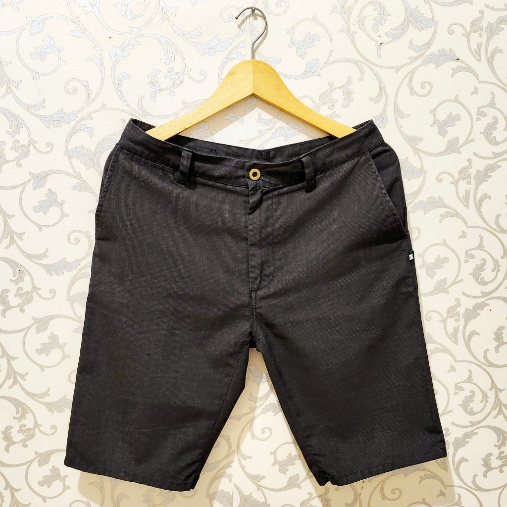 Celana Pendek Chino Bermuda Pria DC Shoes Dark Coffee Brown Tartan Short Pants Slim Fit
