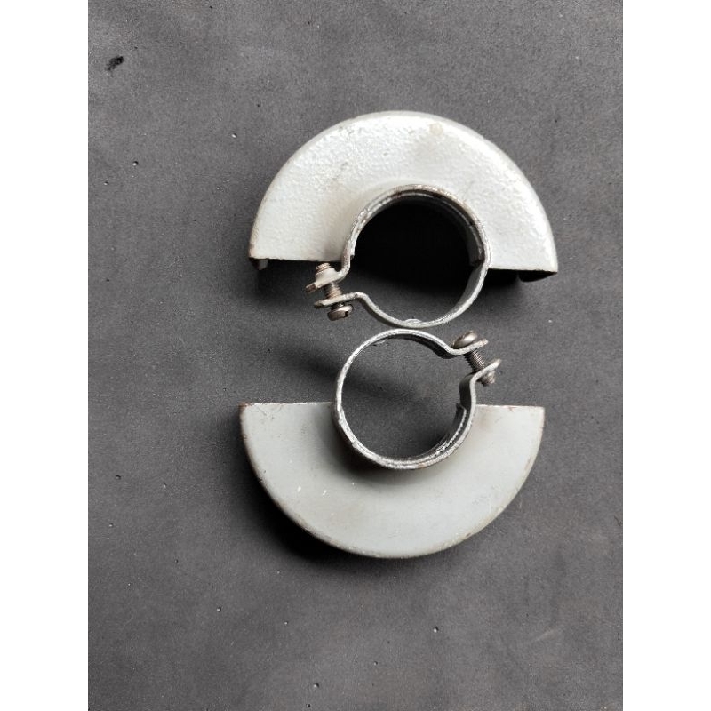 pengaman gerinda 4in Bosch kondisi bekas