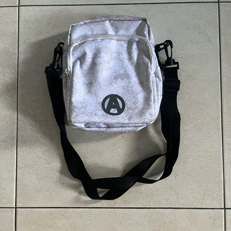 Slingbag Miniso Marvel