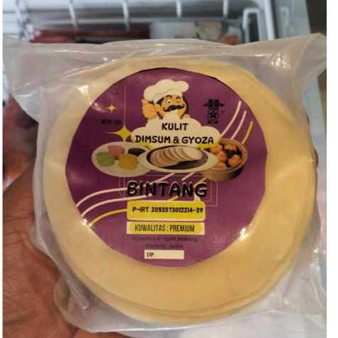 

KULIT DIMSUM DAN GYOZA CAP BINTANG 250 GRAM 10 INCH