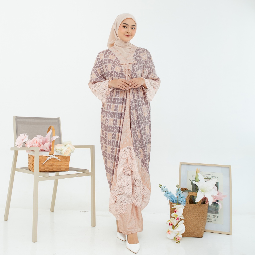 Benangsari Vira 3D Kaftan Cream Ungu Pastel Batik Wanita Viscose Panjang