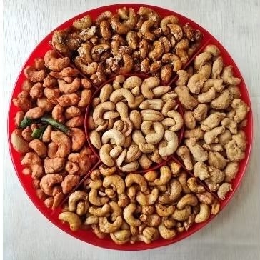 

Aneka Kacang Mede Tray ukuran 1kg