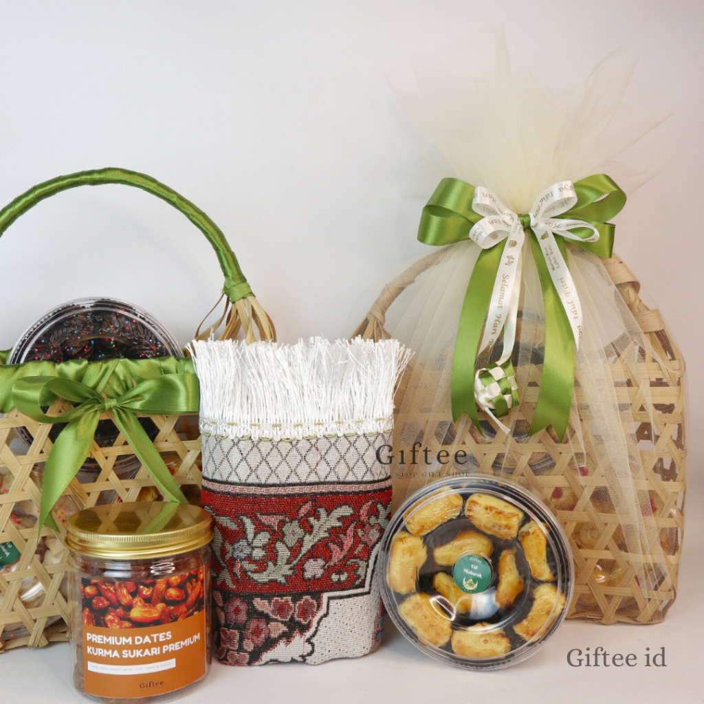 

PROMO HAMPERS LEBARAN ARABIAN KERANJANG ISI SAJADAH KUE KERING COOKIES SIRUP TOPLES PREMIUM