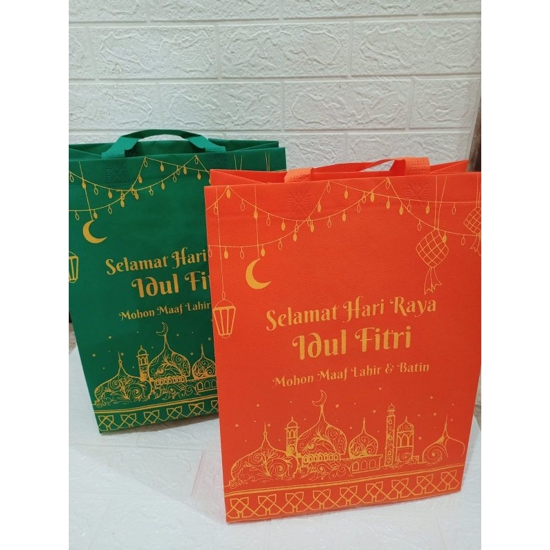 

Tas Sembako Idul Fitri Medium kapasitas 7 kg size 30x15x40 cm