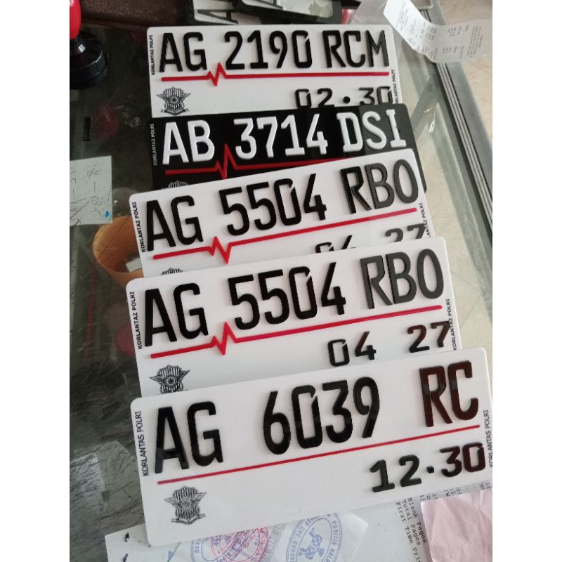 plat motor akrilik huruf timbul