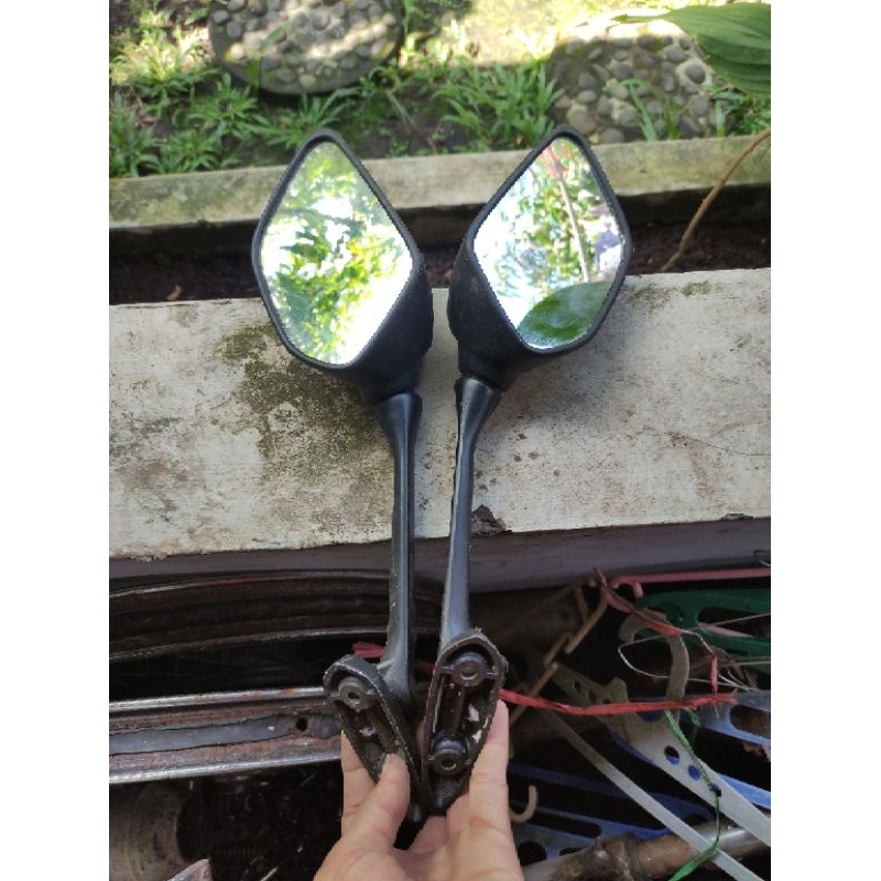 spion yamaha r15 v3 original bekas