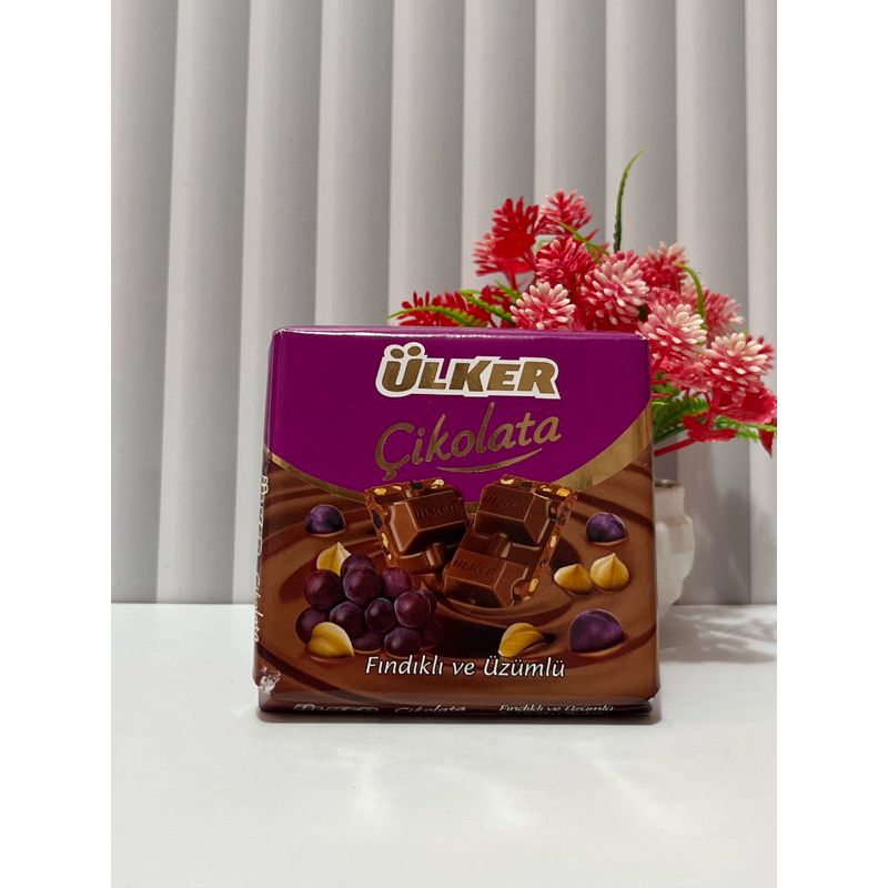 

coklat ulker varian rasa anggur mix hazelnut asli turki