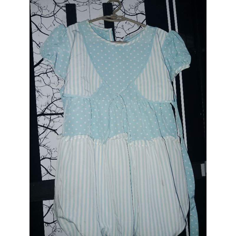 Baju preloved anak perempuan umur 2-4 tahun
