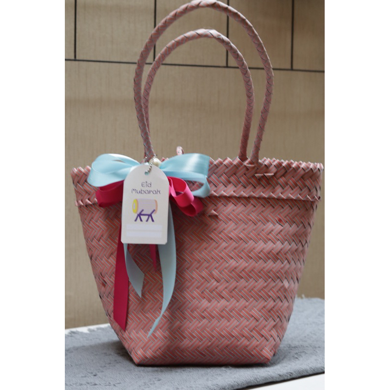 

TAS HAMPERS UNIK | GIFT-PARCEL BUCKET TOTE GOODIE-BAG | TRAVEL BEACH OUTDOOR PICNIC WICKER JUTE PACKAGING KEMASAN | LEBARAN RAMADHAN NATAL IMLEK VALENTINE ULTAH HARI-IBU/GURU HANTARAN NIKAH CORPORATE FAREWELL HOUSEWARM GWS SOUVENIR BINGKISAN HADIAH KADO
