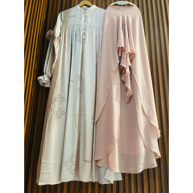 YUNIA  SYARI NEW SOLD OUT