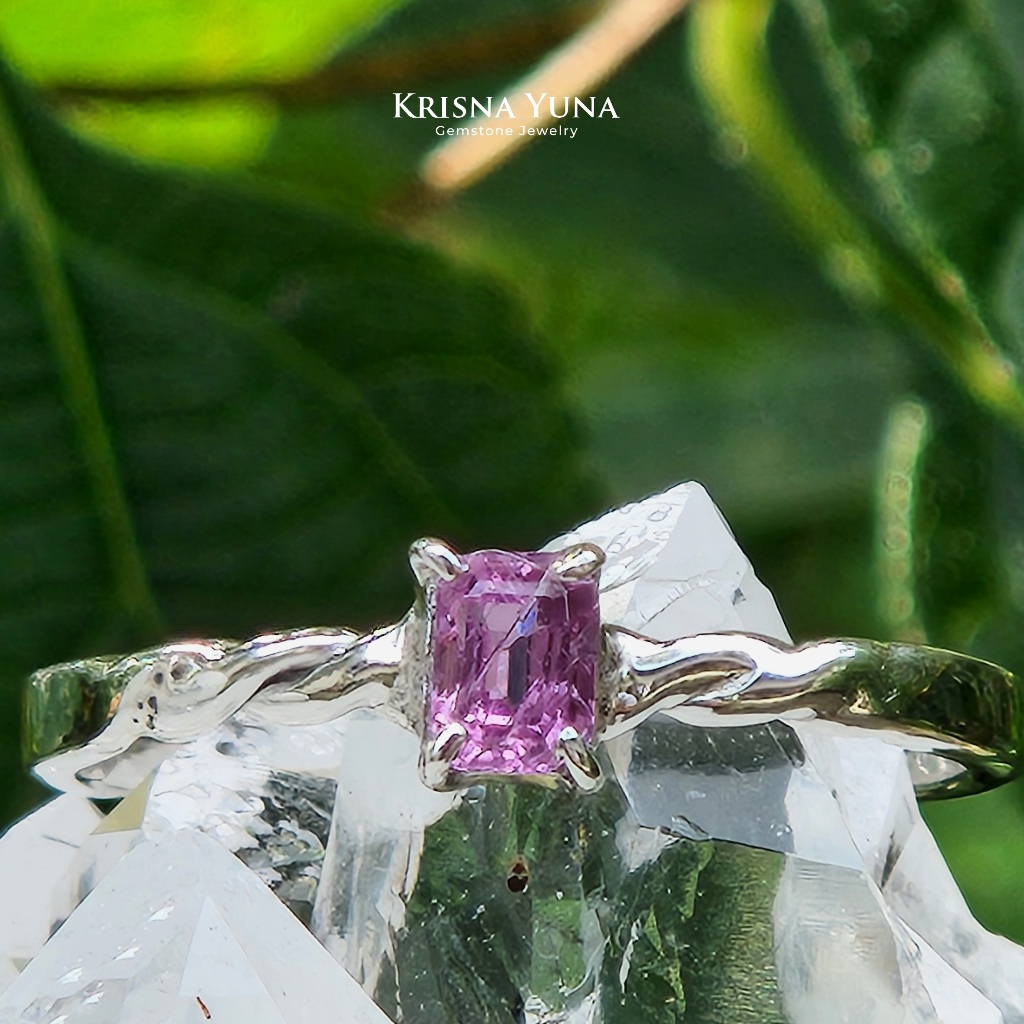 Natural Srilankan Purple Sapphire Ring