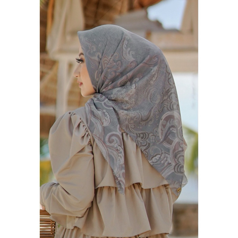 The Wave Voal Square - Stormy