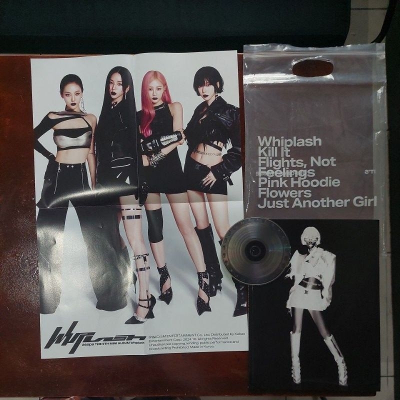 ( READY ALBUM ONLY  NO PHOTOCARD & POSTCARD  - PHOTOBOOK + CD + POSTER )  AESPA THE 5TH MINI ALBUM "