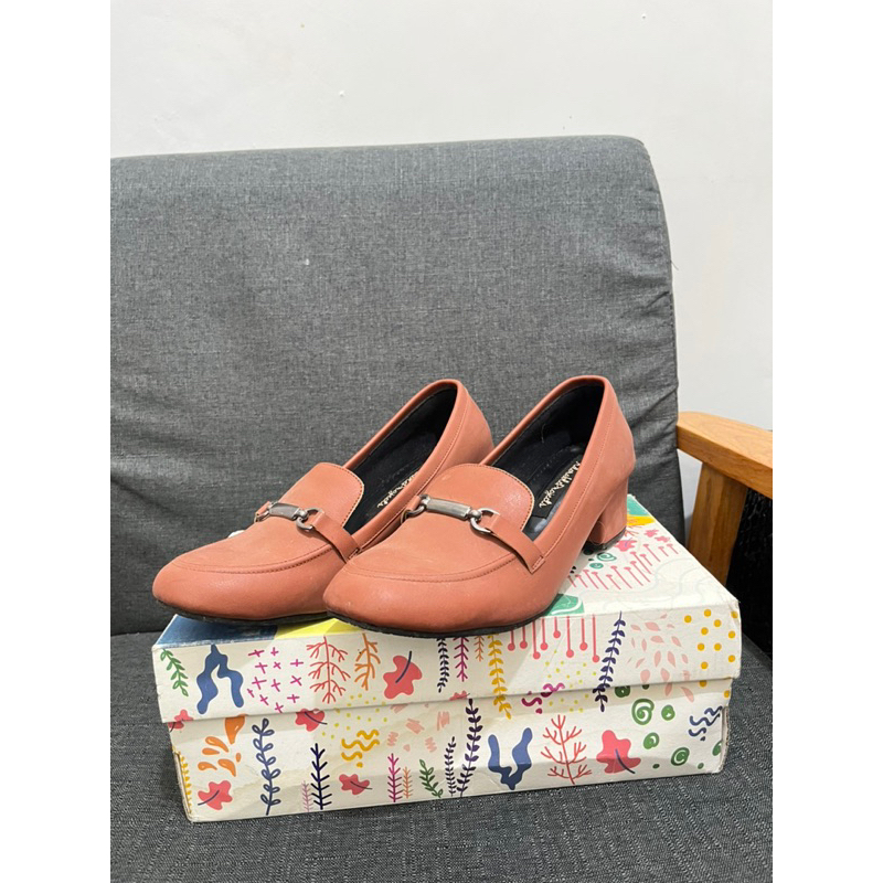 PRELOVED ADORABLE PROJEC SHOES