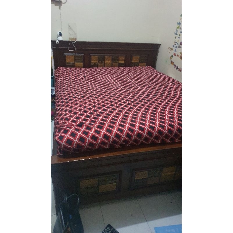 Dipan Kayu Jati dan Springbed Preloved