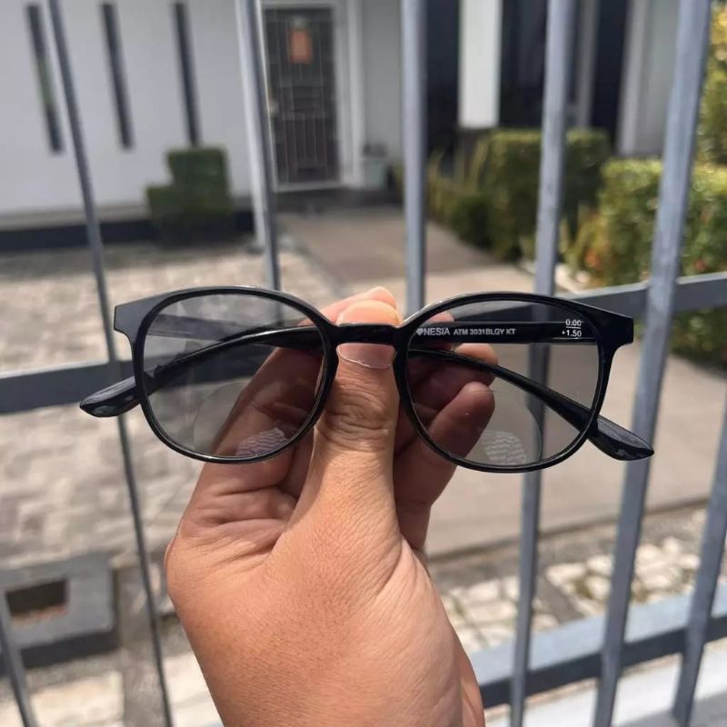 Kacamata Plus Double Fokus Baca dan Jalan Lensa Hitam Unisex