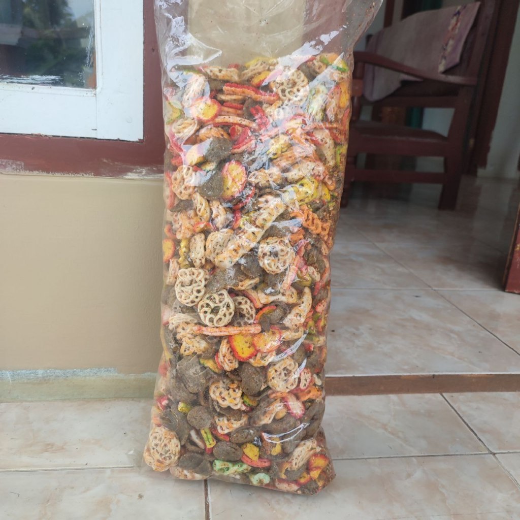 

Seblak Campur/Mix Pedas Gurih Daun Jeruk – Renyah dan Bumbu Melimpah