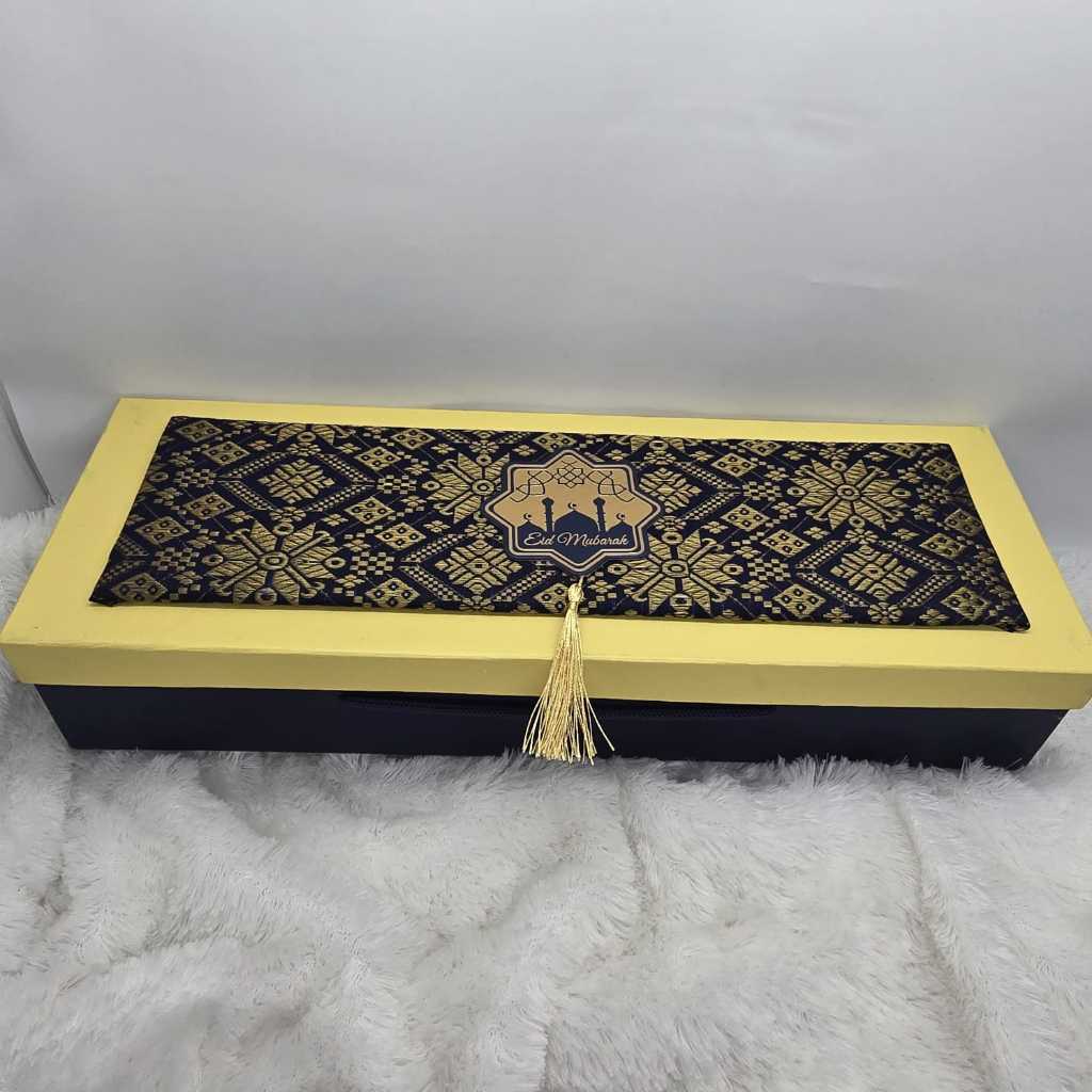

hard Box songket 45x15x8cm Box kue kering 3 toples 500 gr / kotak kue lapis kecil / hamper bingkisan