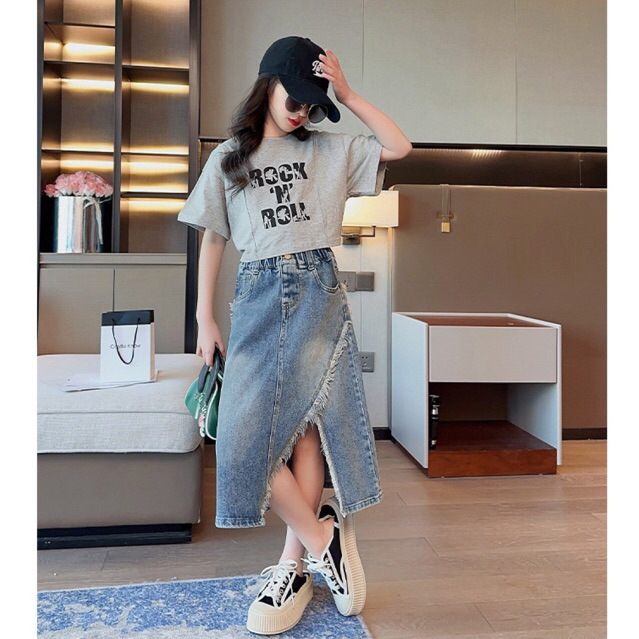 (DIJUAL TERPISAH) Rock N Roll Grey TShirt & slit Funky Jeans skirt. Kaos abu dan rok jins belah depa