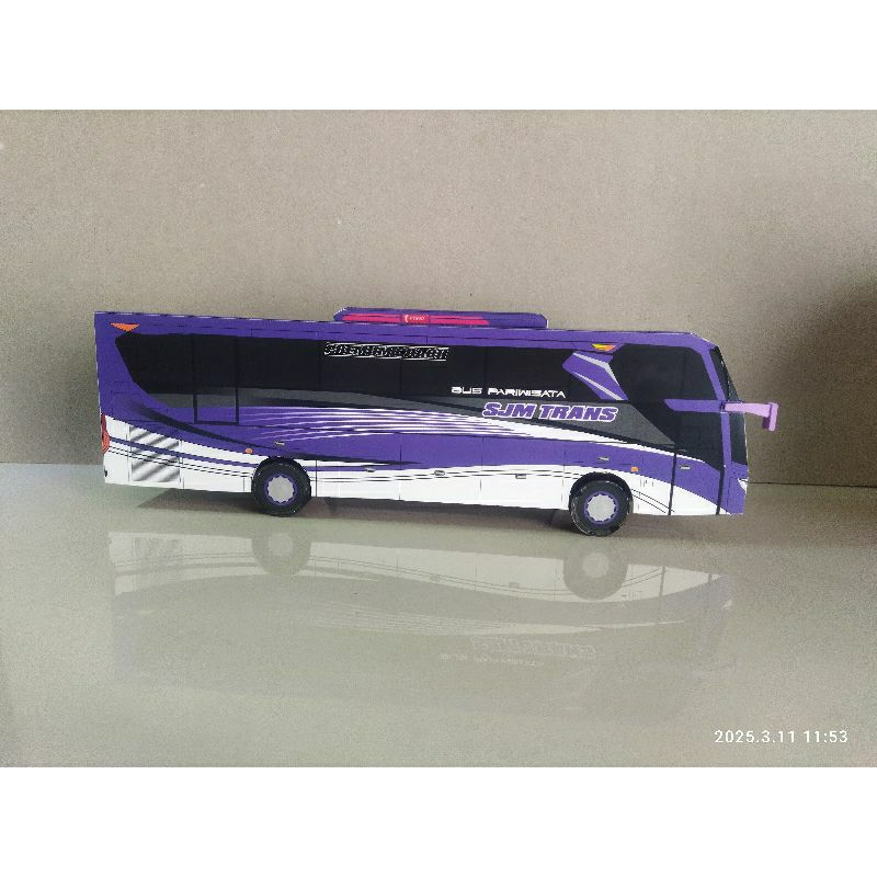 Miniatur Bus SJM Trans Ratu Maher