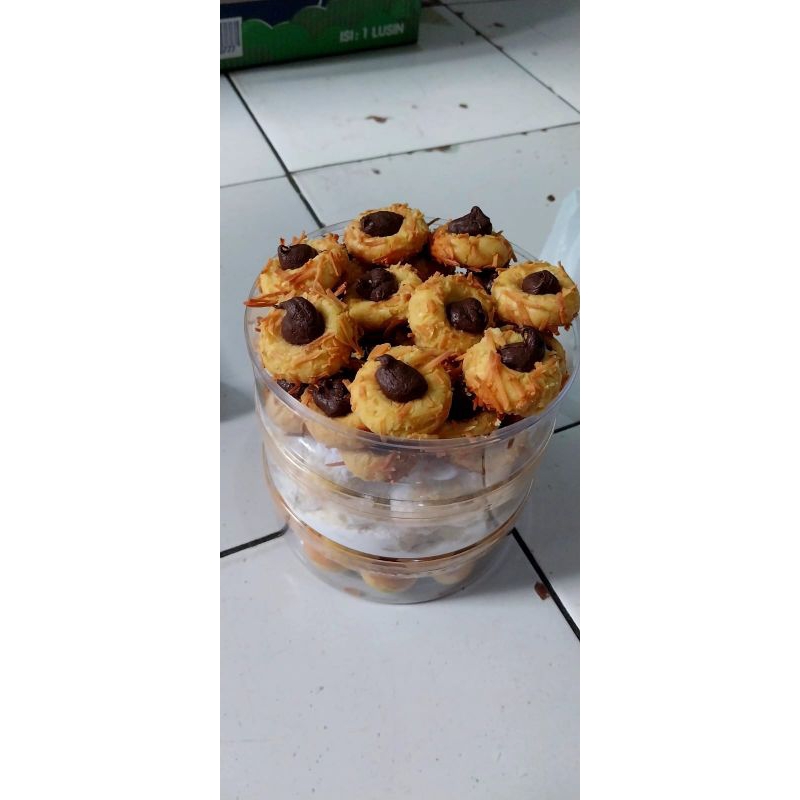 

Thumbprint coklat keju | Kue lebaran homemade dengan Cinta (250gr/500gr) | Hampers lebaran