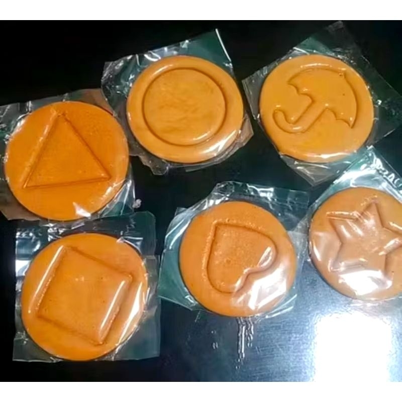 

Dalgona Candy Isi 10 Pcs / Permen Dalgona Candy 7 CM / Permen Dalgona Candy 7CM Isi 10Pcs / Dalgona Candy Isi 10PCS / 10Pcs Dalgona Candy / Permen Dalgona Candy 1 Box Isi 10 Pcs