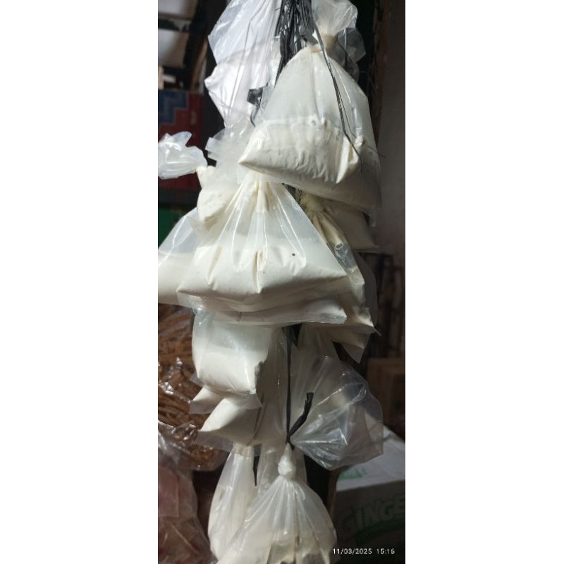 

kapur sirih untuk nyirih 1bks