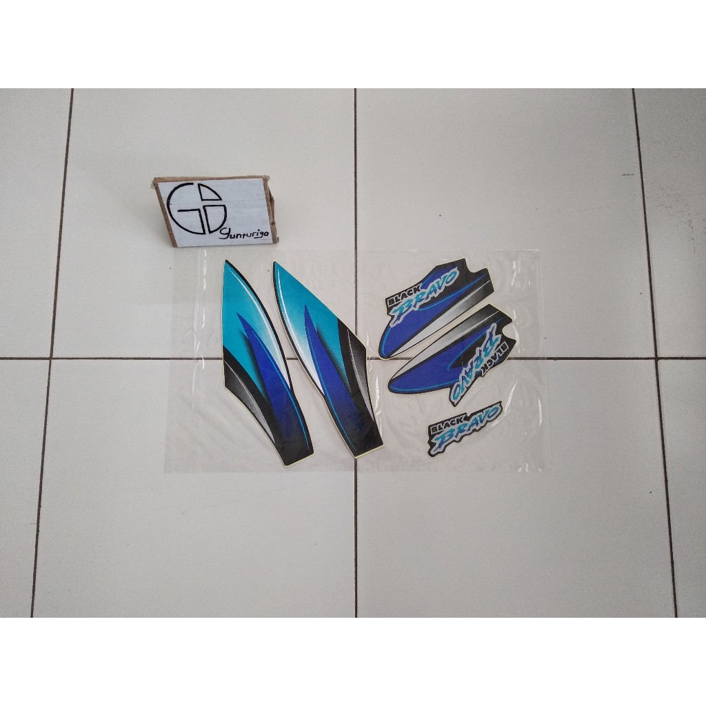 Striping Sticker Lis Suzuki Bravo RC 100 Hitam Corak Biru