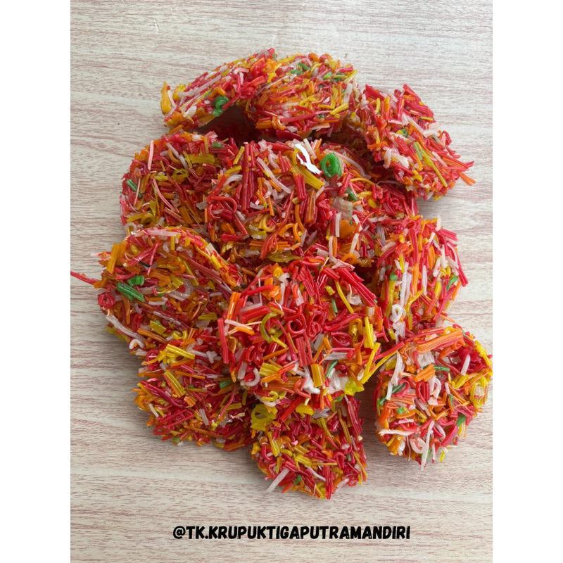 

Kerupuk gerandong mentah warna merah Kerupuk grandong 1kg 500gr 250gr