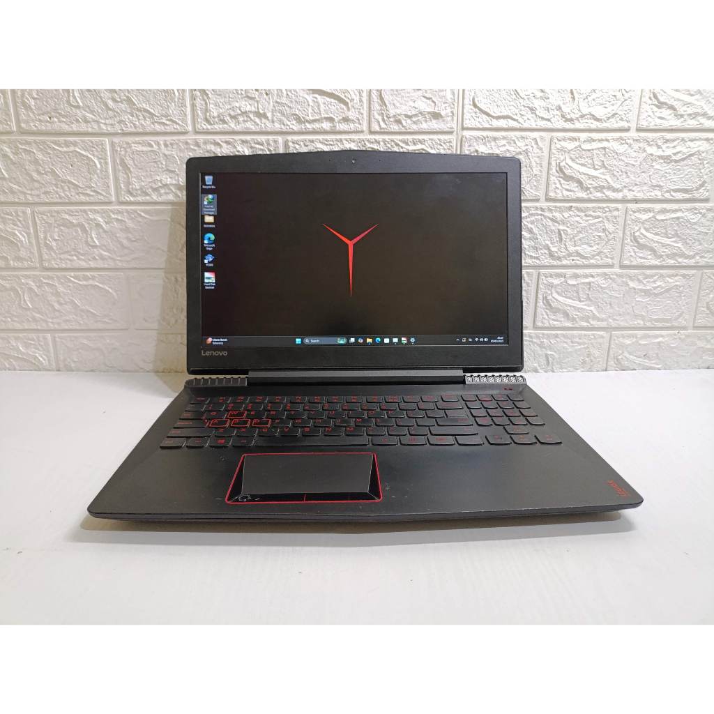 Lenovo Legion Y520 Core i5 Gen 7 Nvidia GTX 1050 4GB Laptop Gaming Second Bekas Murah