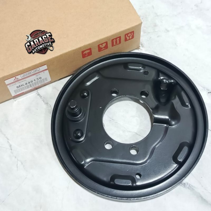 PLAT TROMOL REM TANGAN MITSUBISHI CANTER PS125 TURBO MK448139